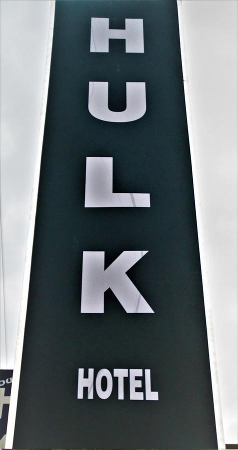 Hotel Hulk Pokhara Extérieur photo